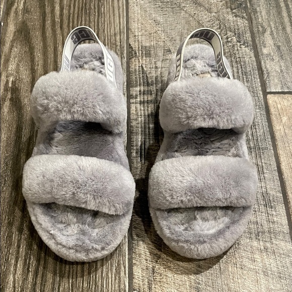 UGG platinum grey slippers - Picture 2 of 4